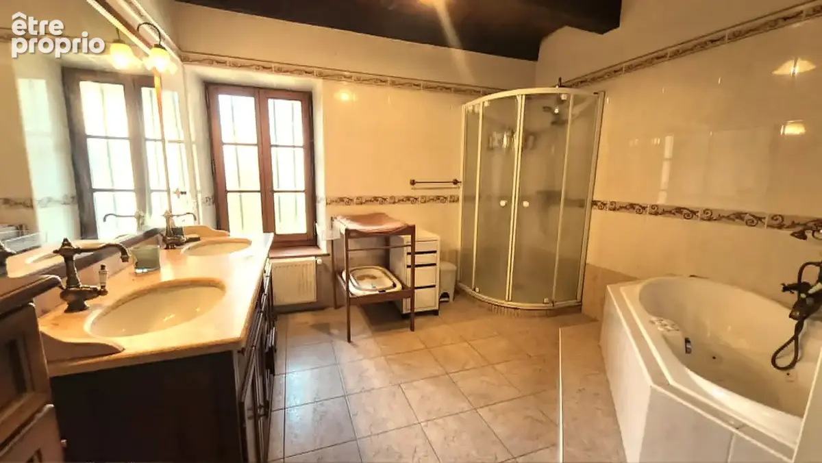 5 chambres, de la place, de la pierre et du bois, un cadre au calme - photo 7