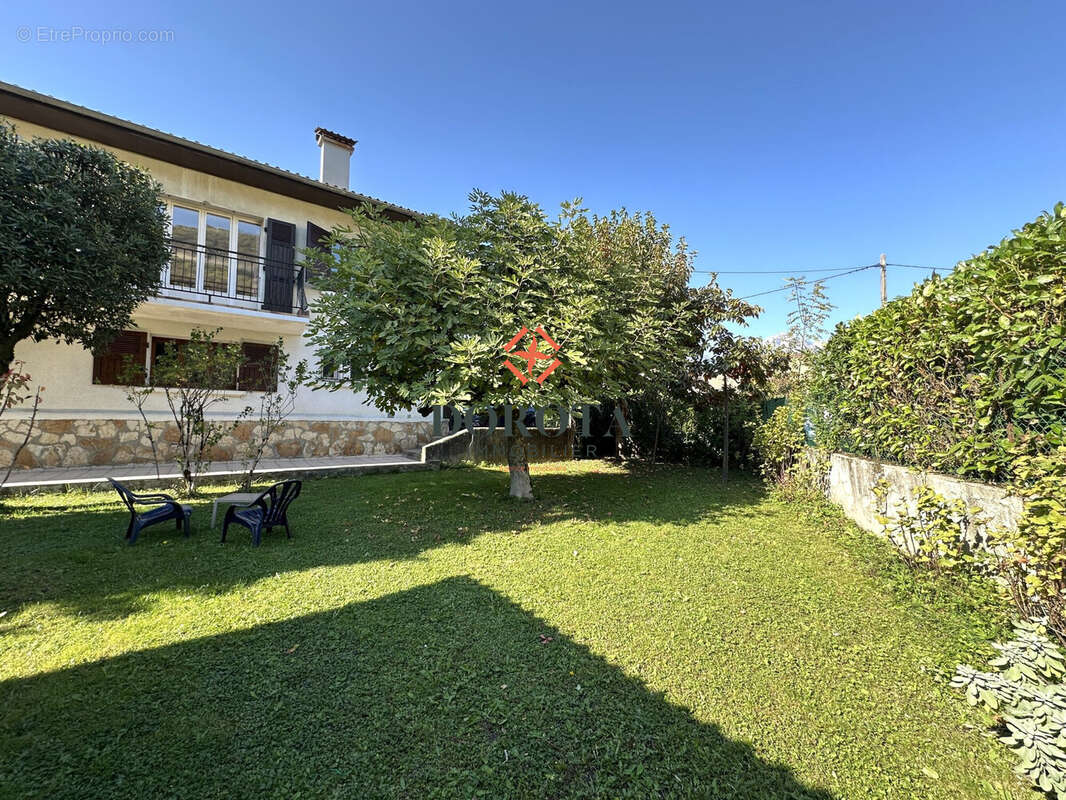 Maison à LE VERSOUD