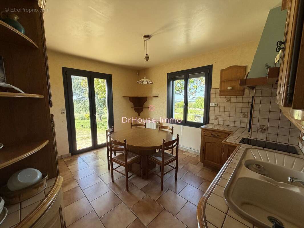 Maison 121 m² à Berrie  - photo 14
