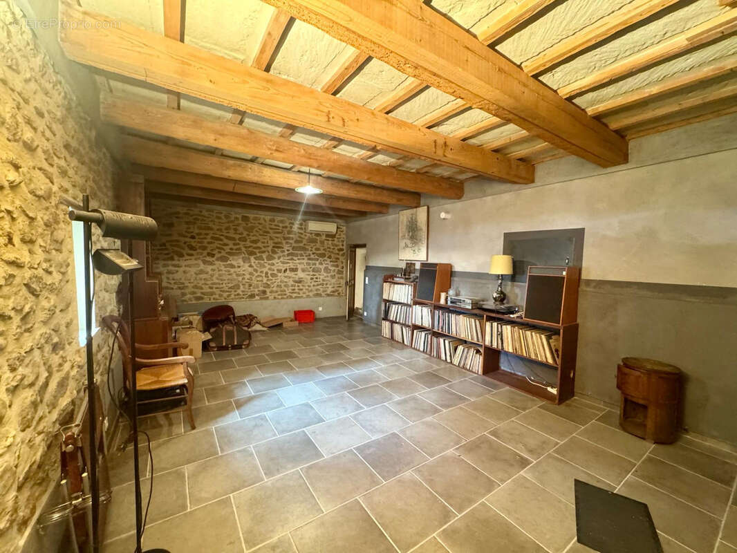 Maison à GRIGNAN