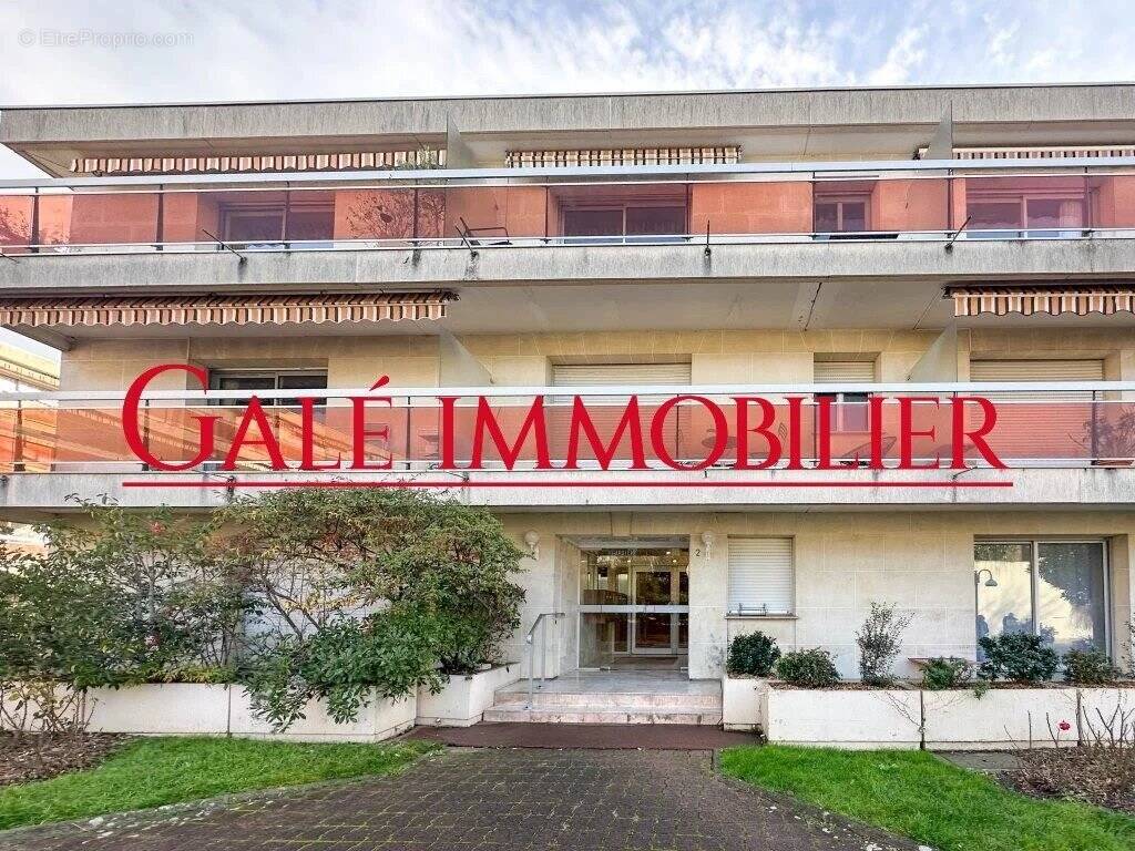 Appartement à BOURG-LA-REINE