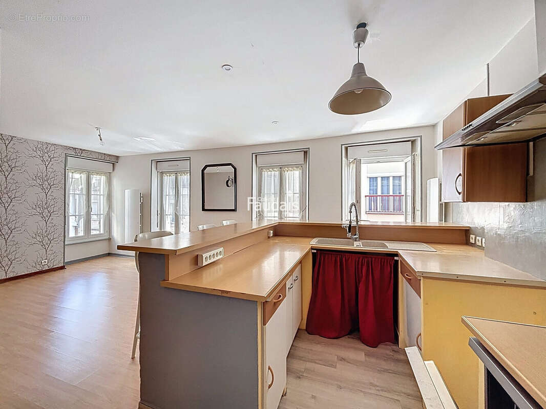 Appartement 133 m² à Isigny-Sur-Mer  - photo 3