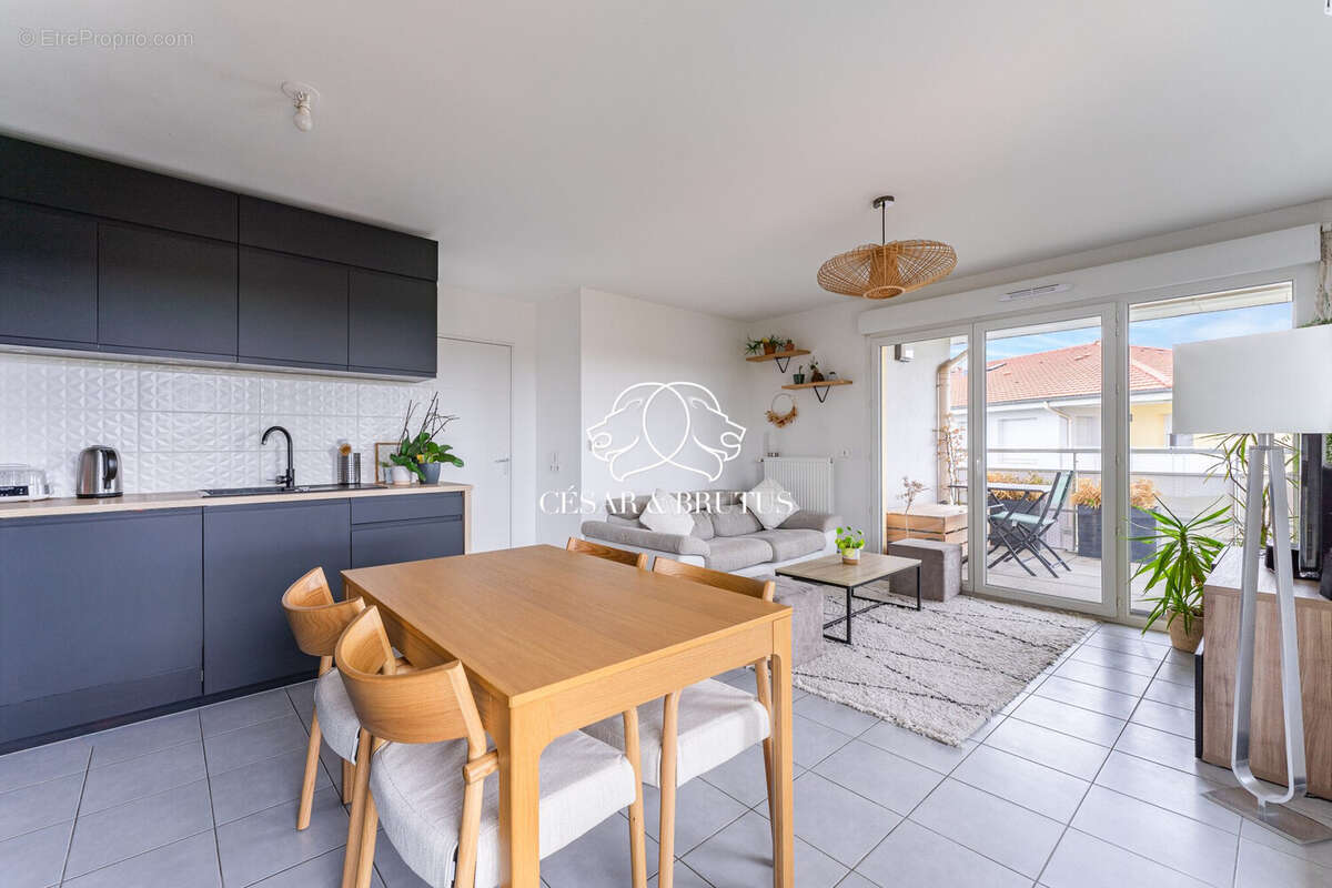 Appartement à VENISSIEUX