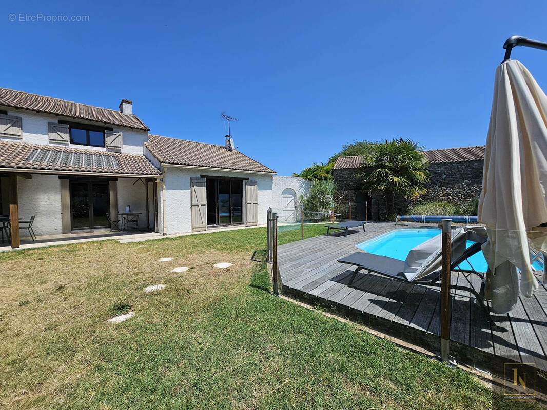 Maison à PAIMBOEUF