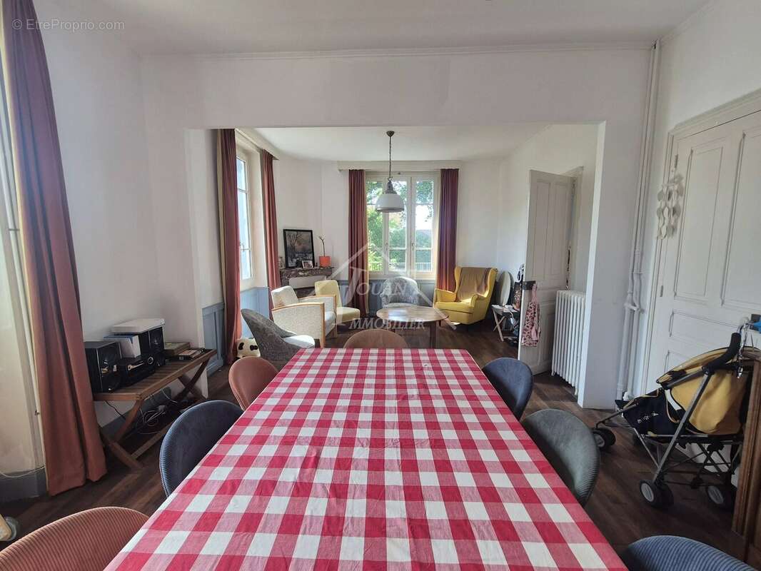 Maison à LALIZOLLE