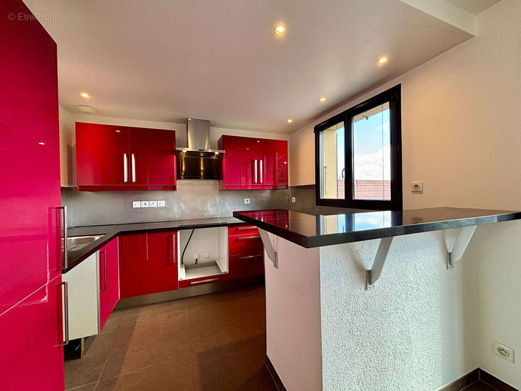 Appartement à ALLONZIER-LA-CAILLE