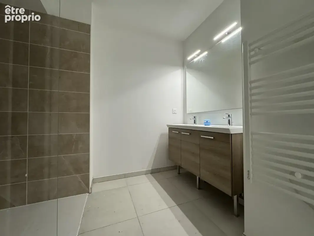 APPARTEMENT T4 avec jardin privatif - photo 7