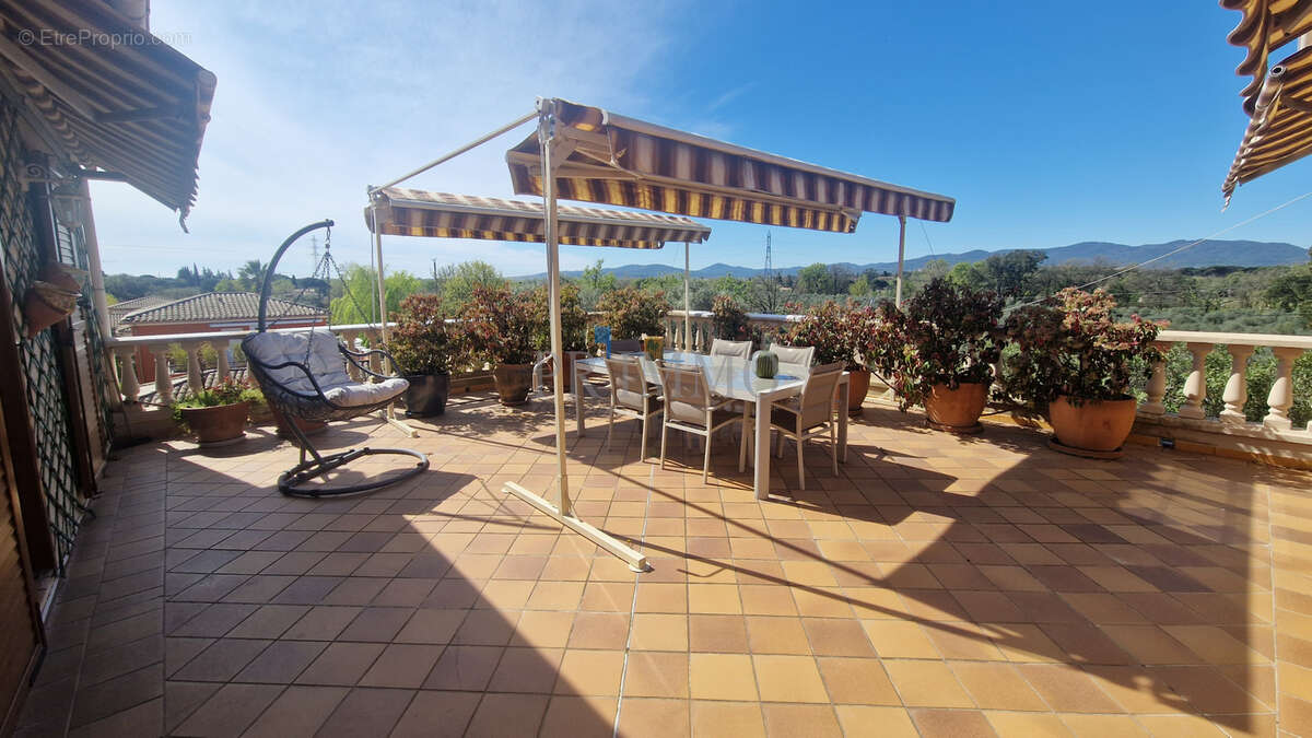 Maison à FREJUS