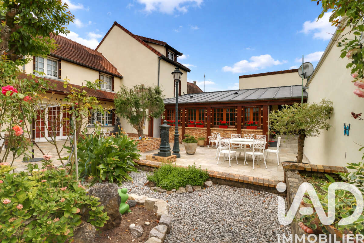 Photo 2 - Maison à SAINT-GERMAIN-SUR-MORIN
