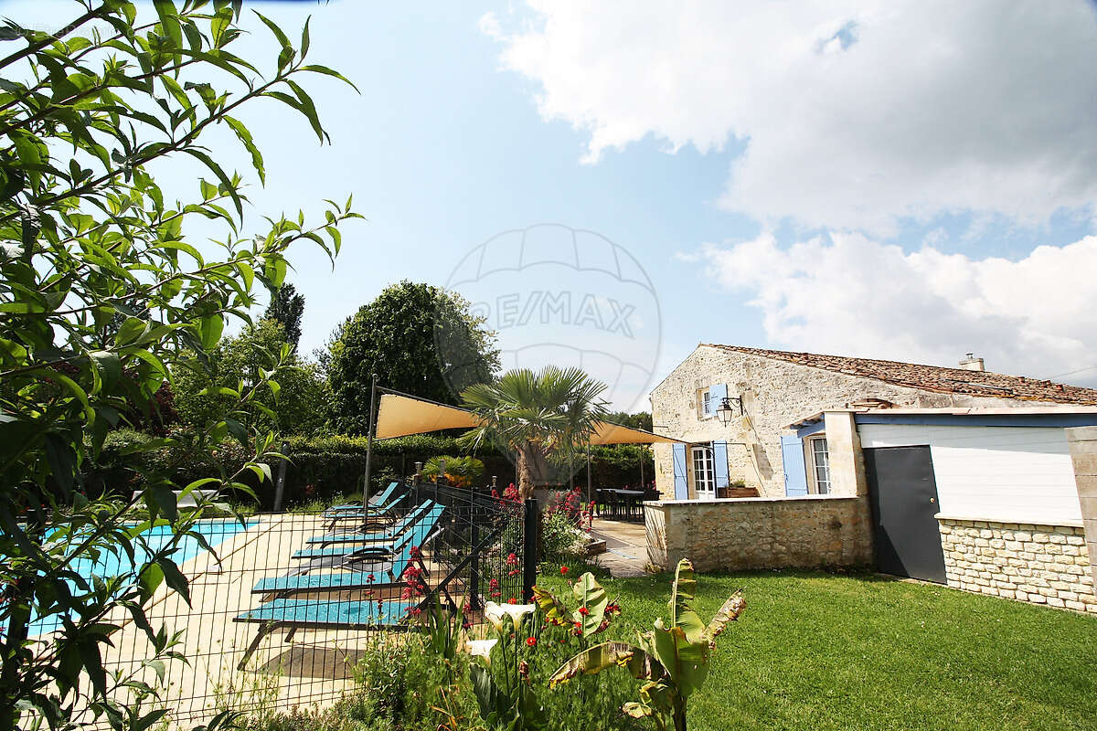 Maison à SAINT-GERMAIN-DU-SEUDRE