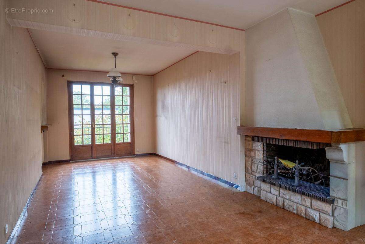 Maison à RIS-ORANGIS