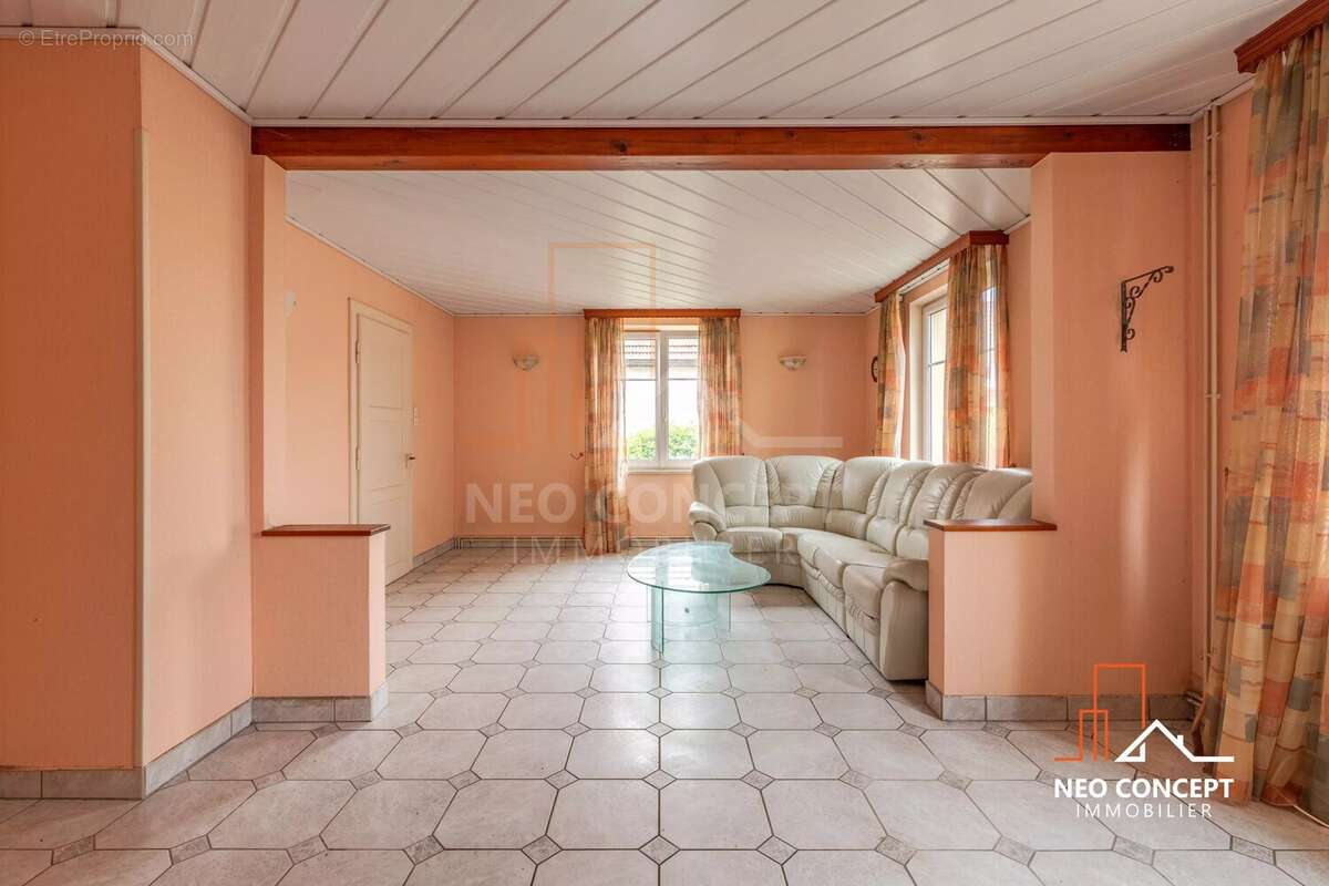 Maison à OBERHOFFEN-SUR-MODER