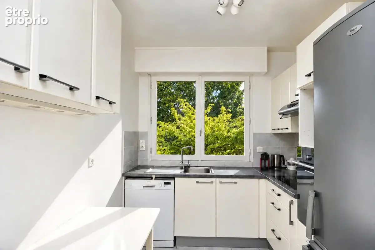 Bas de chatou 4 mn rer - appartement de  88 m² - 3 chambres - cave et parking - photo 9