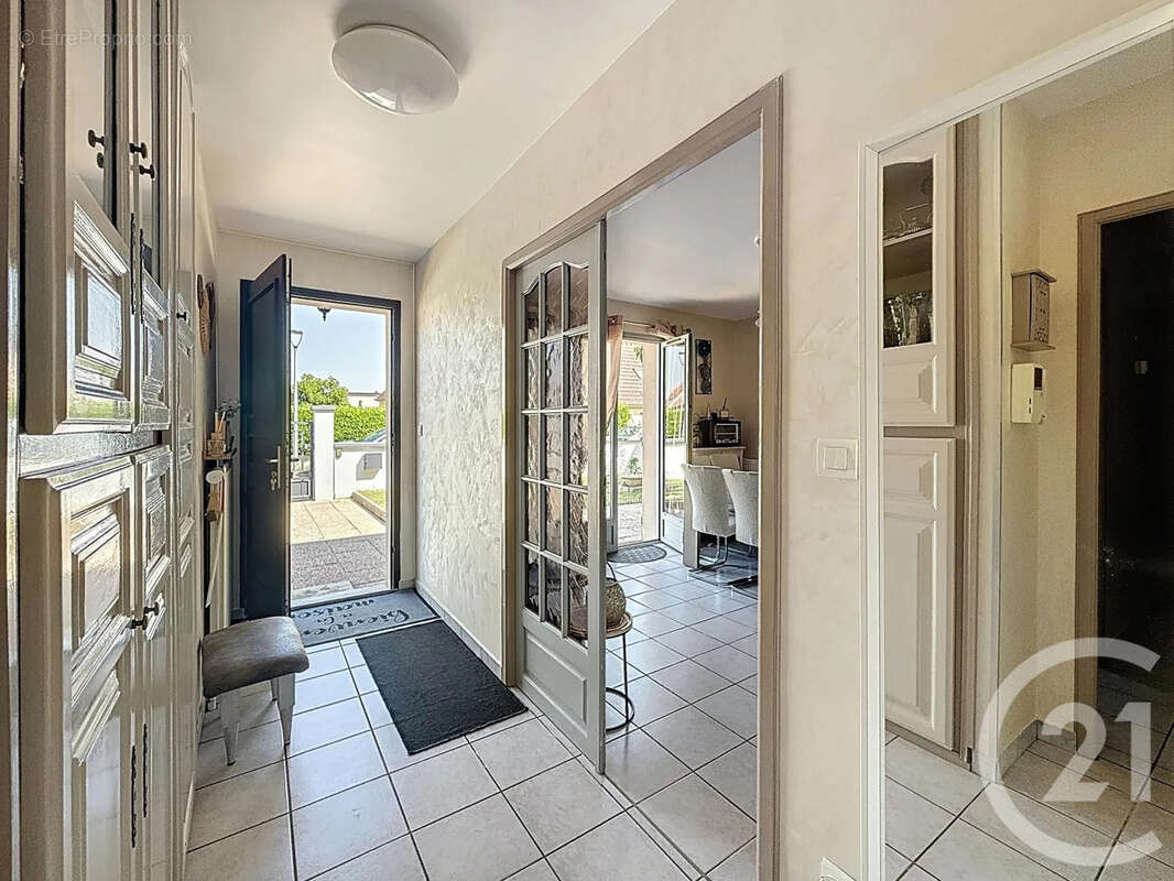 Maison à NEUILLY-LES-DIJON