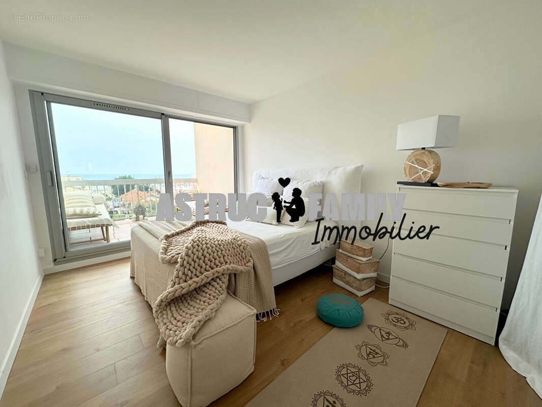 Appartement à MAUGUIO