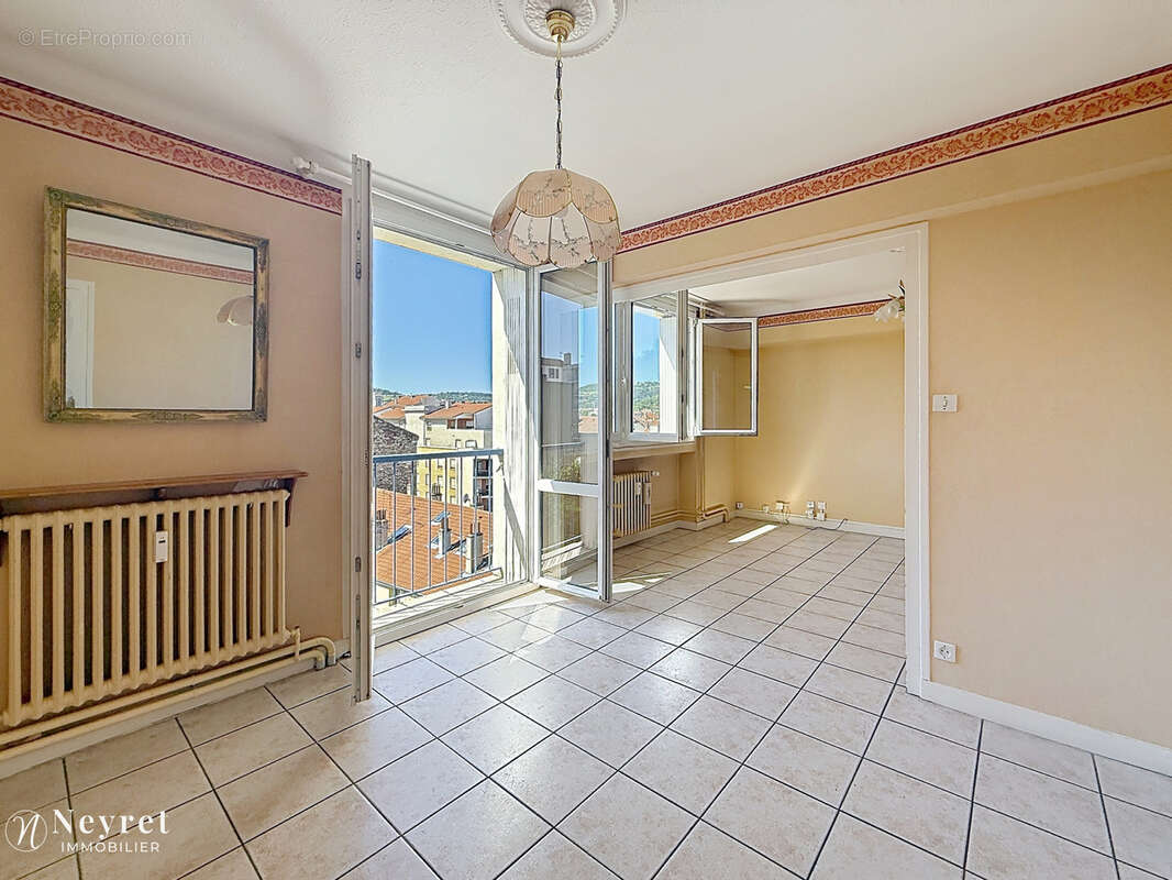 T4 carnot prefecture - photo 3