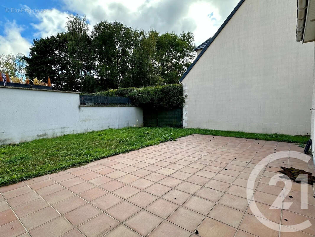 Maison à VILLEVAUDE