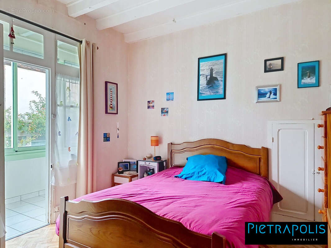 Maison à LA CLAYETTE