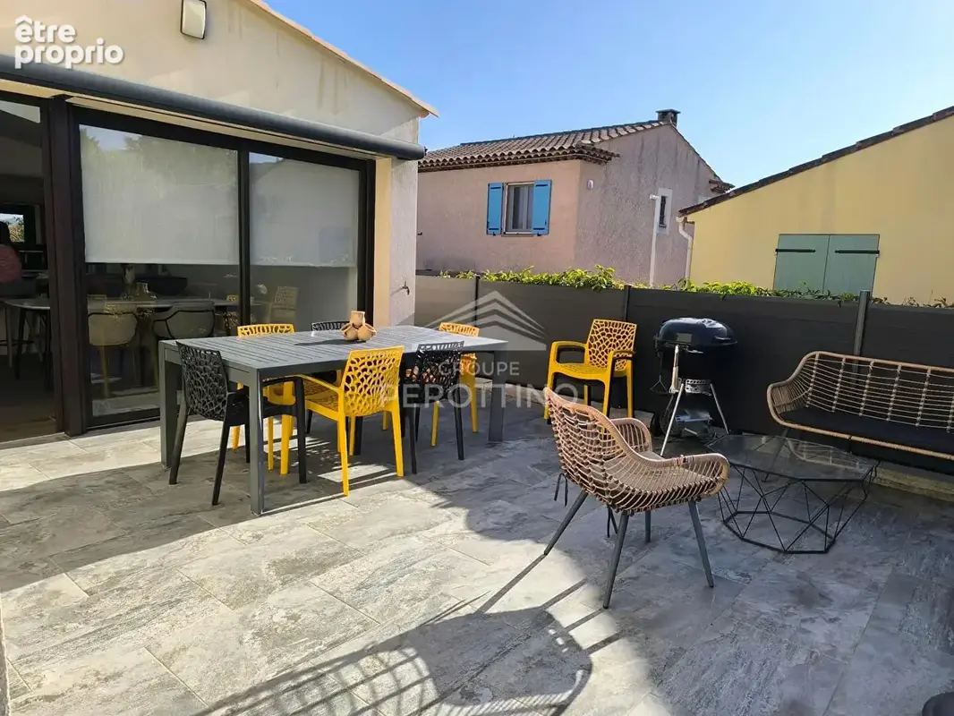 TRETS - Villa T4 s/ 225m² jardin - photo 6