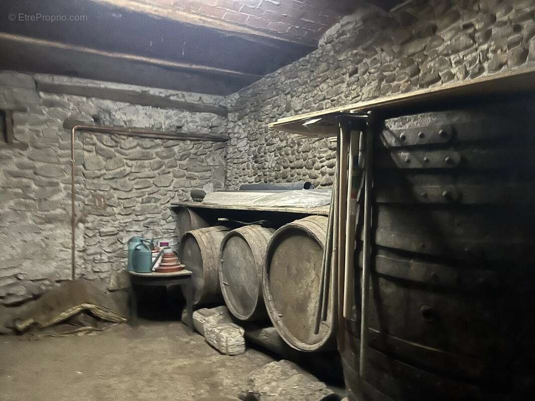 Maison à CHEVRIERES