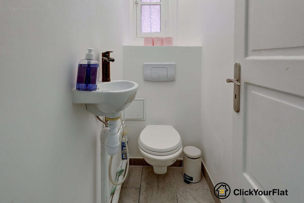 Appartement à PARIS-16E