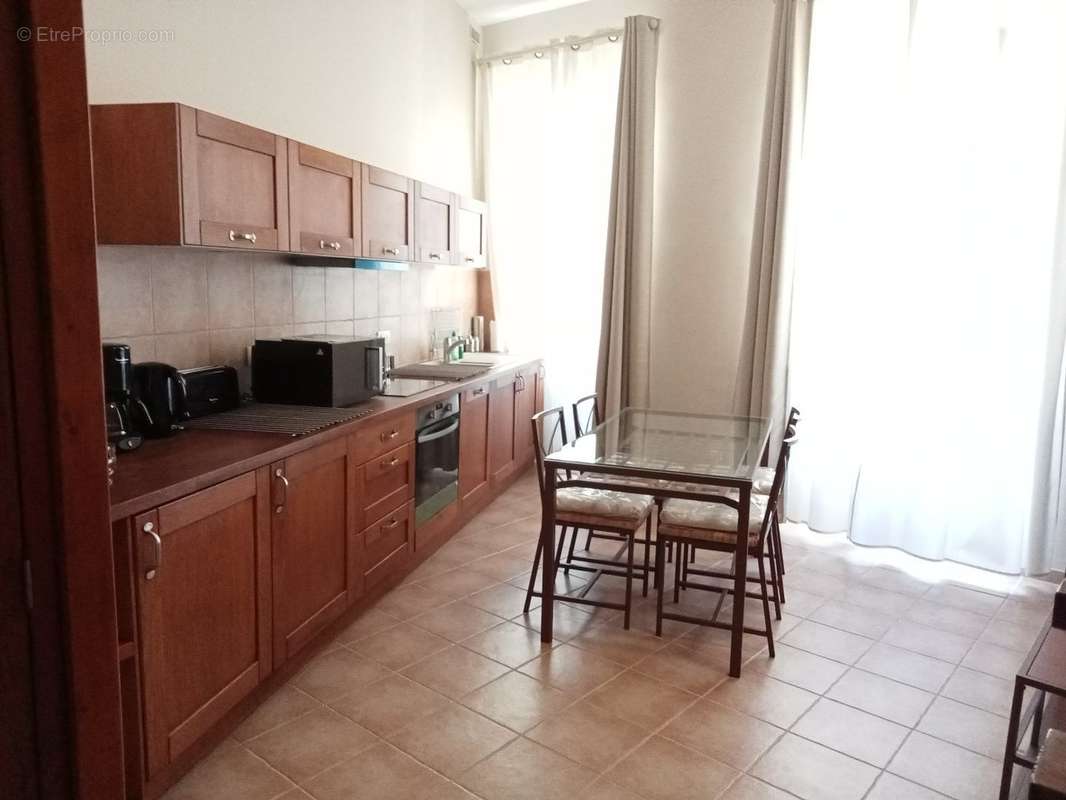 Appartement à GANGES