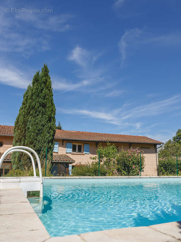 Maison à MONTMERLE-SUR-SAONE
