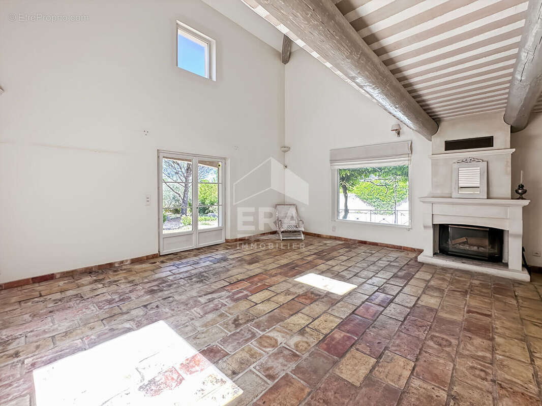 Maison à MAUSSANE-LES-ALPILLES