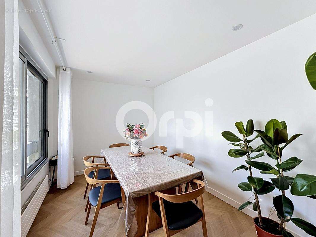 Appartement à NOGENT-SUR-MARNE