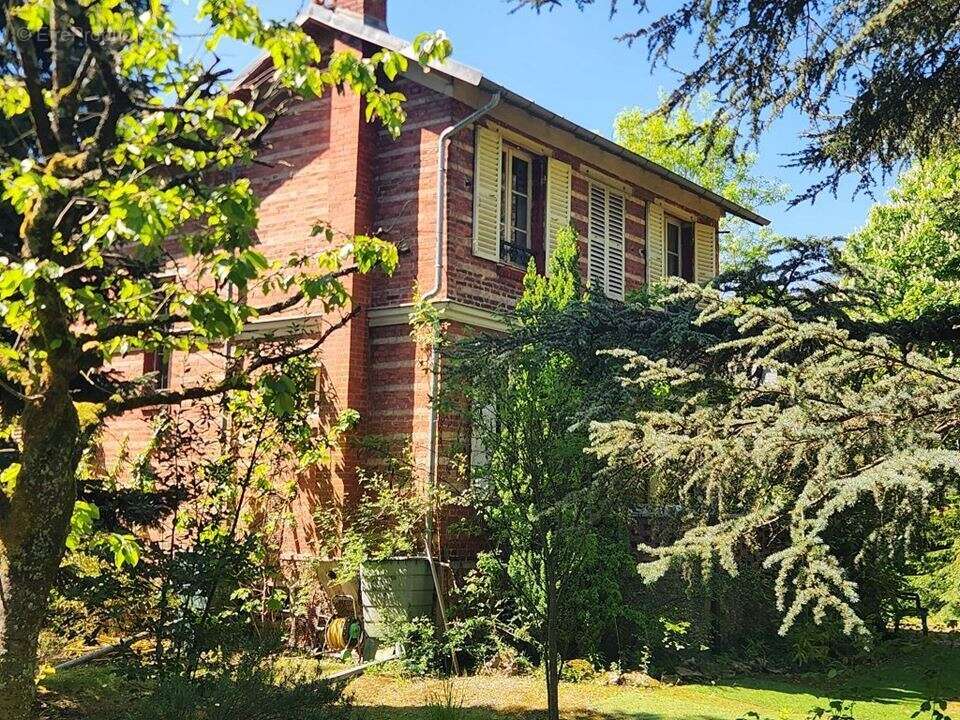 Maison à VAUCRESSON