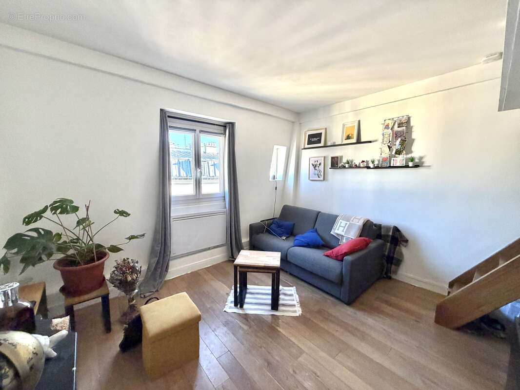 Appartement à PARIS-11E