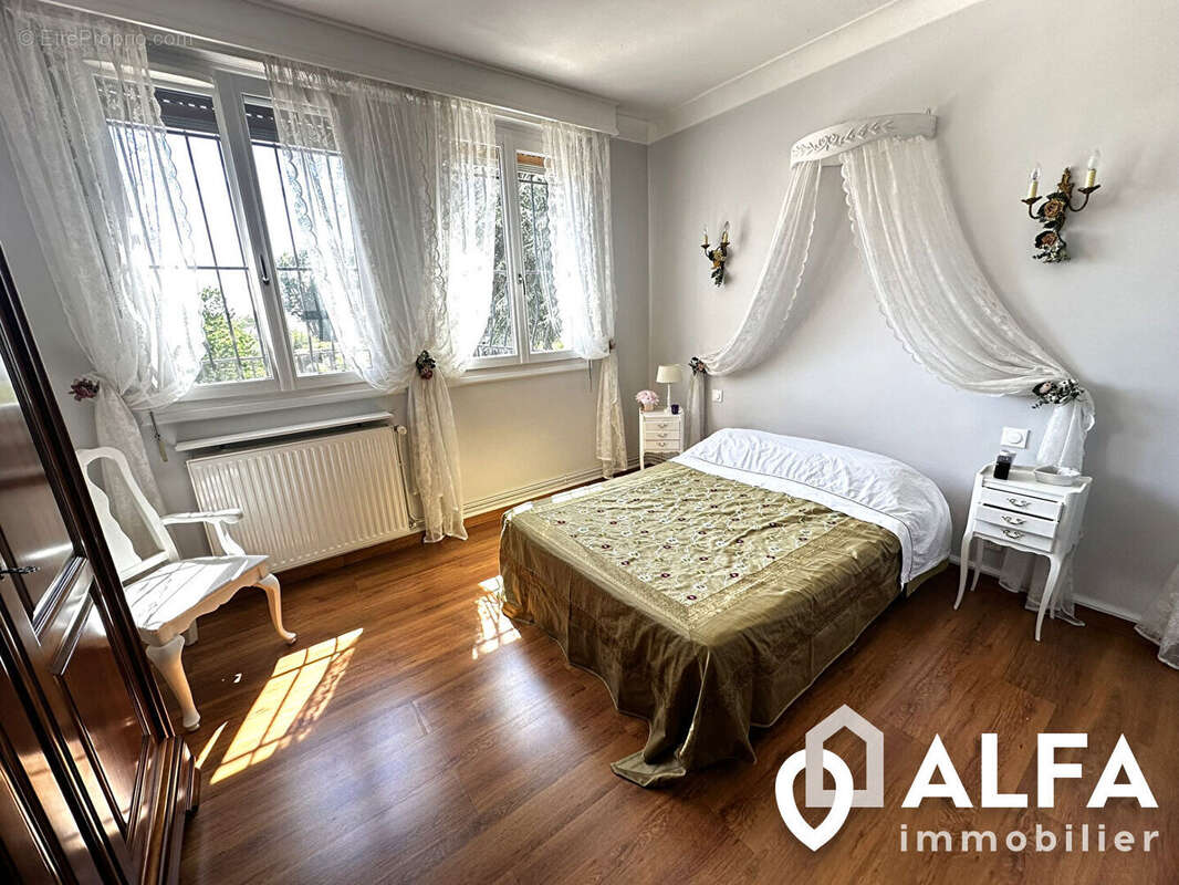 Maison à MONTMORENCY