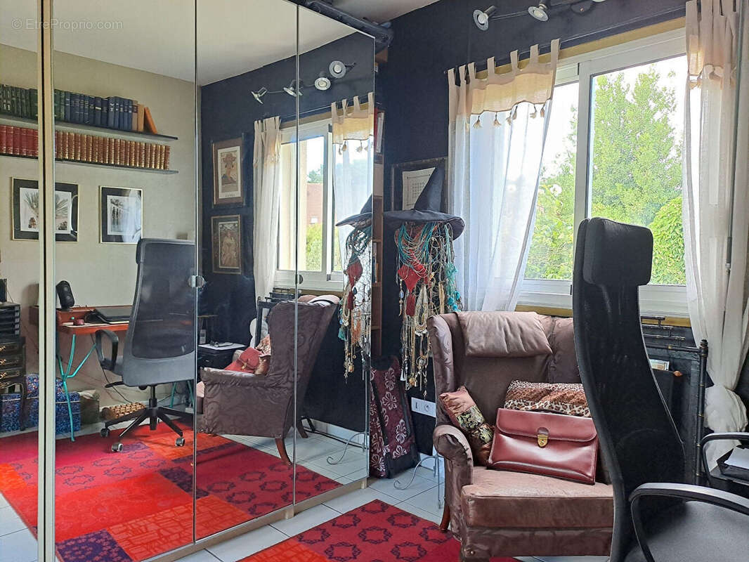 A vendre Maison de plain pied Les Essarts Le Roi 8 pièces 160 m2 - photo 11