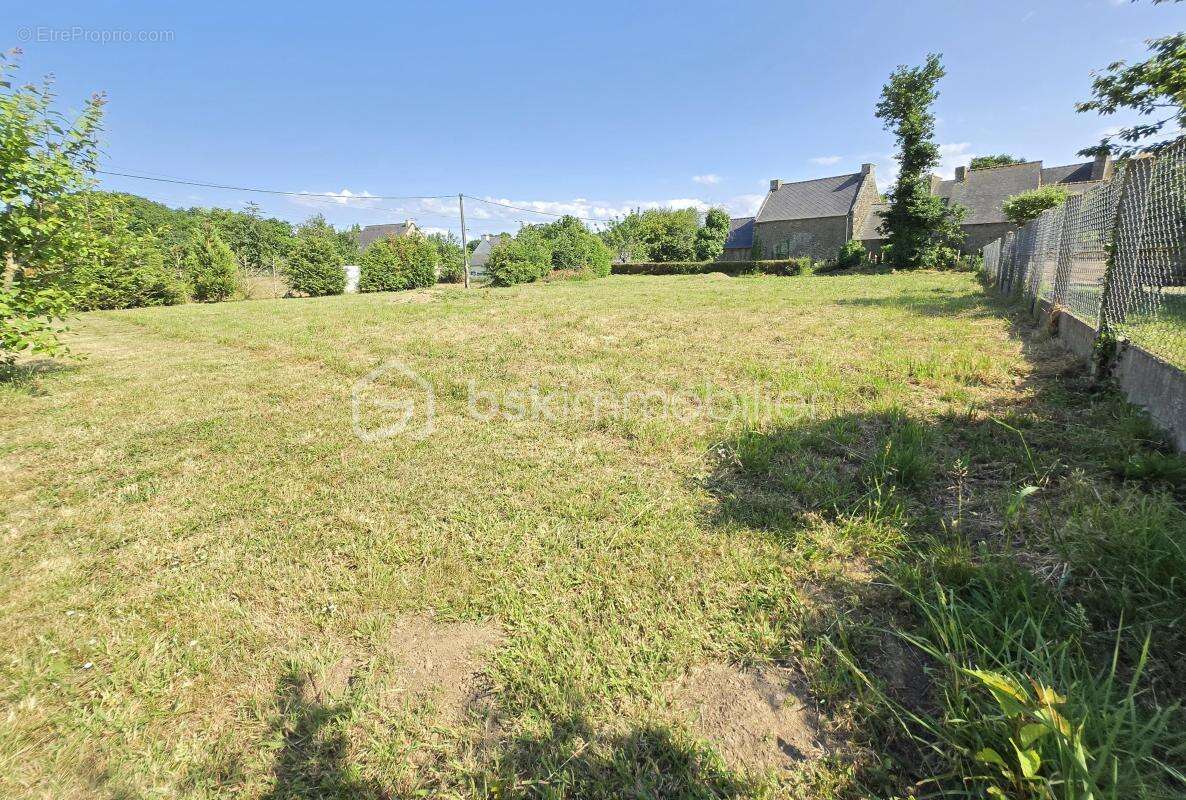 Terrain constructible 700 m²– Saint-Michel-de-Plélan (22) - photo 5