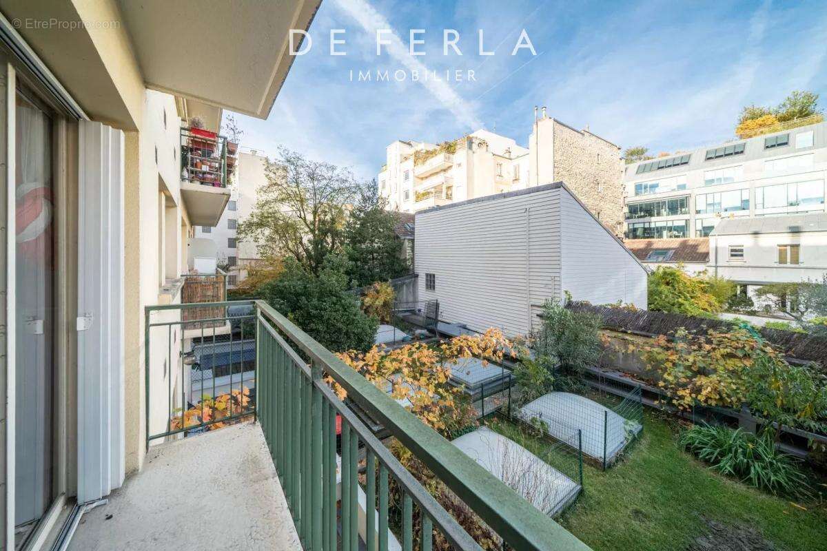 Appartement à PARIS-15E