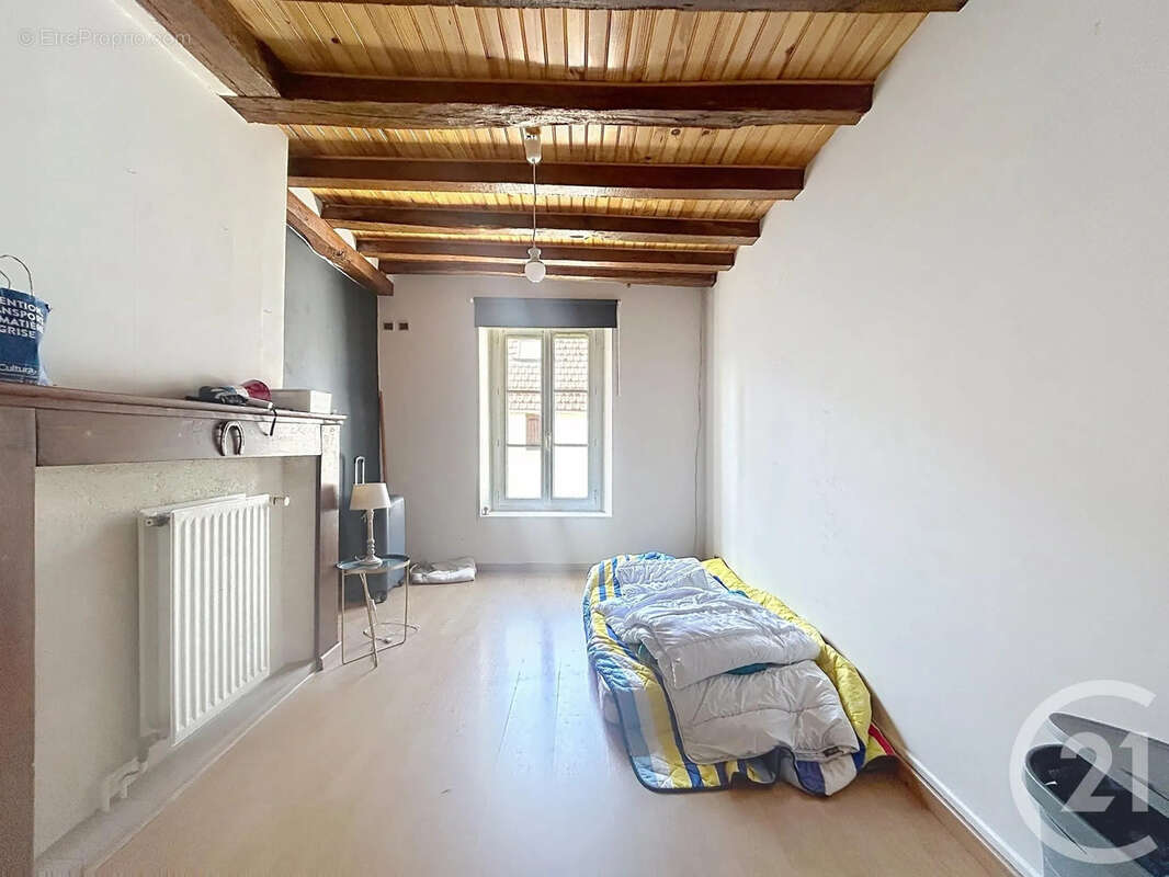 Maison à MAINCY