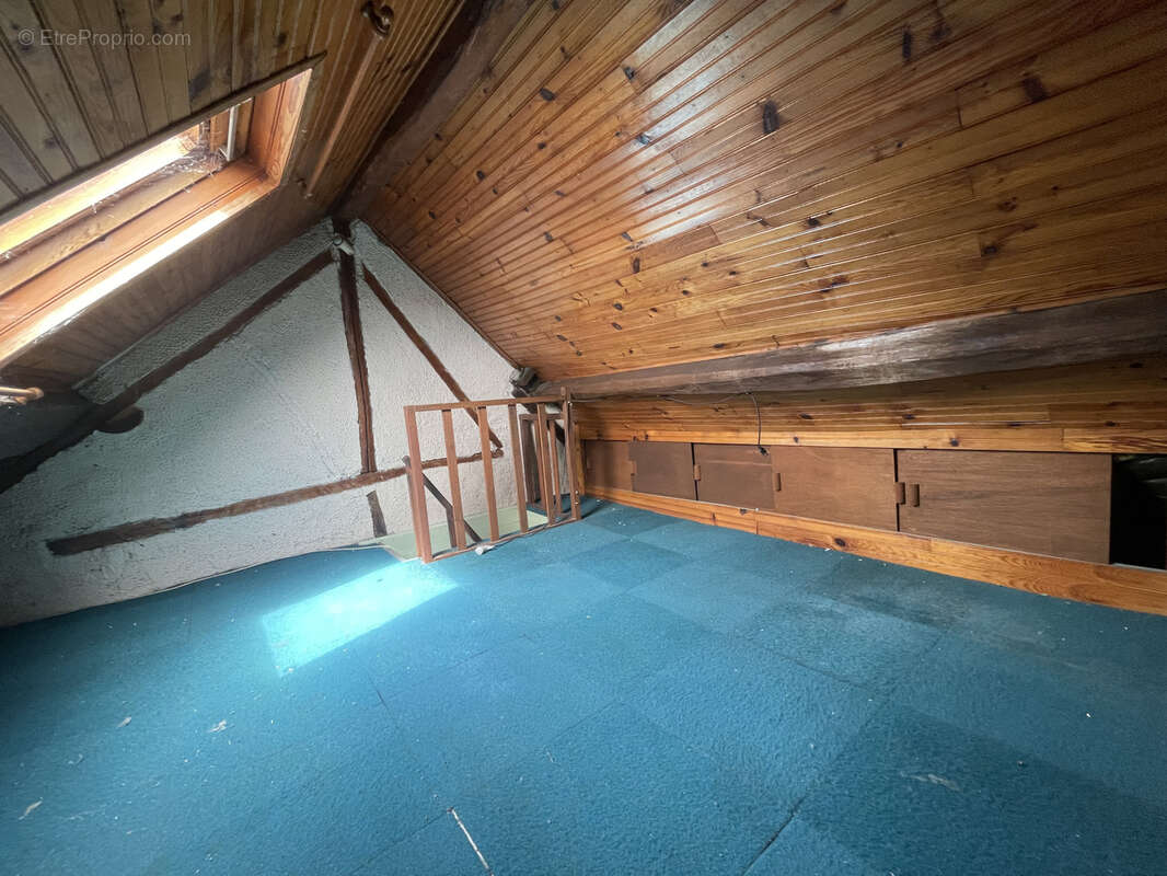 Exclusivité - Maison de ville 65m2 sur un terrain de 405 m2 avec un fort potentiel - photo 8