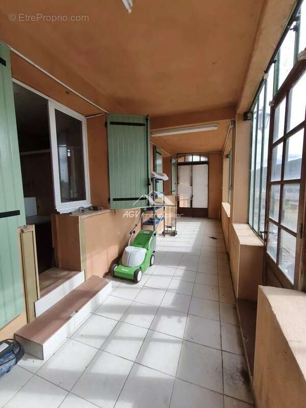 Maison à LES SALLES-DU-GARDON