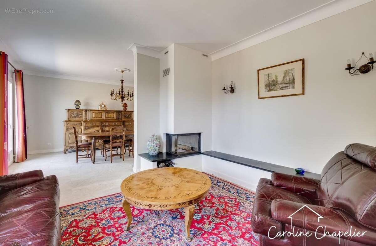 Centre-ville Plaisance-du-Touch – Maison familiale avec grand terrain divisible de 1 500 m² - photo 2