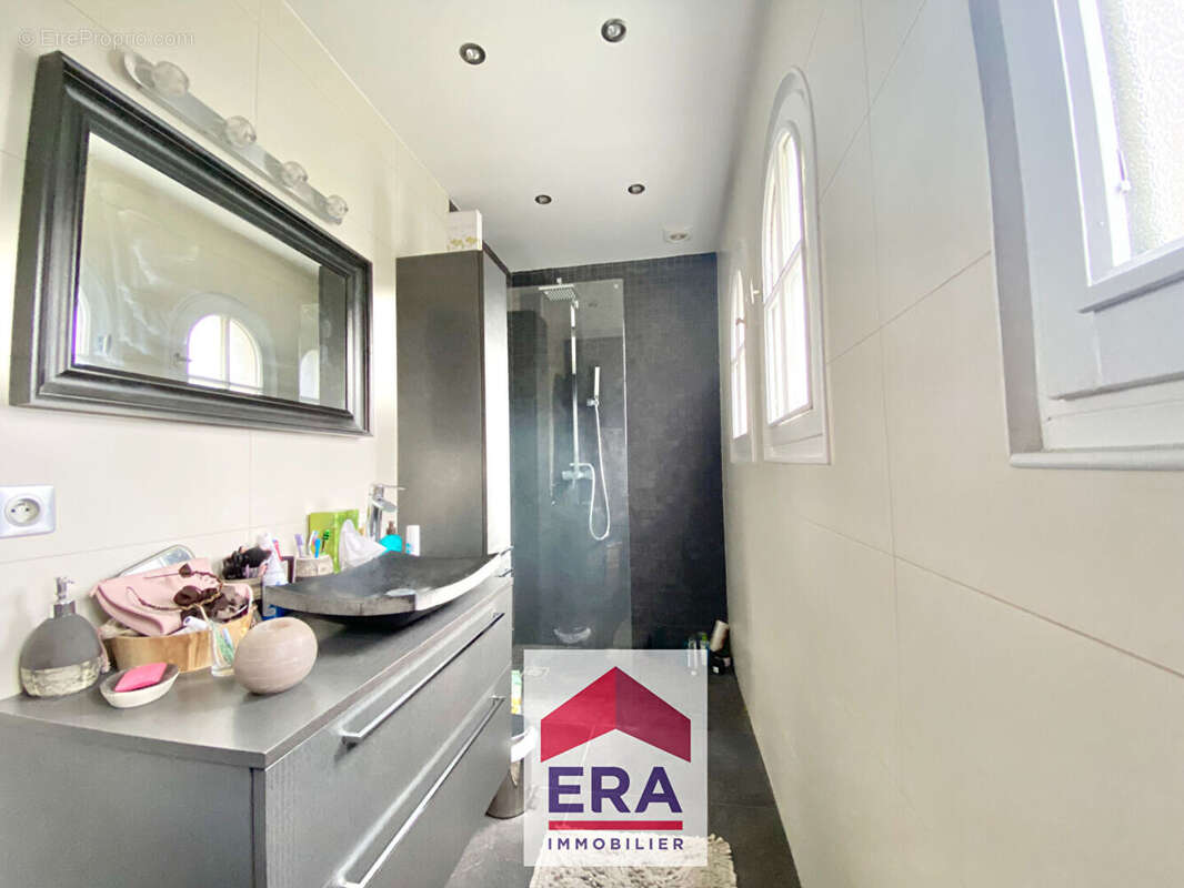 Maison à SARTROUVILLE