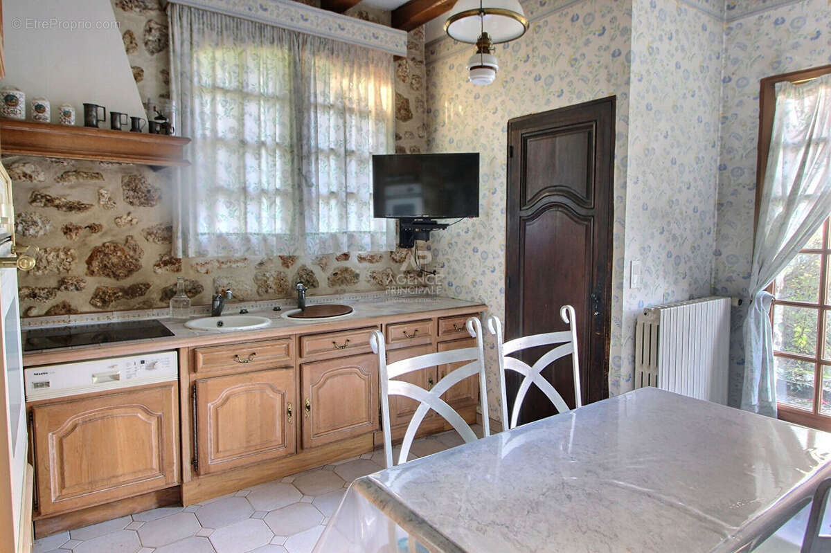 Maison à VERNEUIL-SUR-SEINE