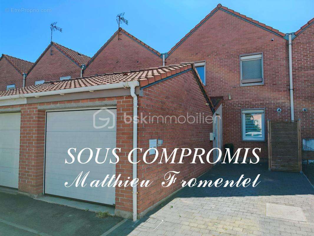 Maison à HOUPLIN-ANCOISNE