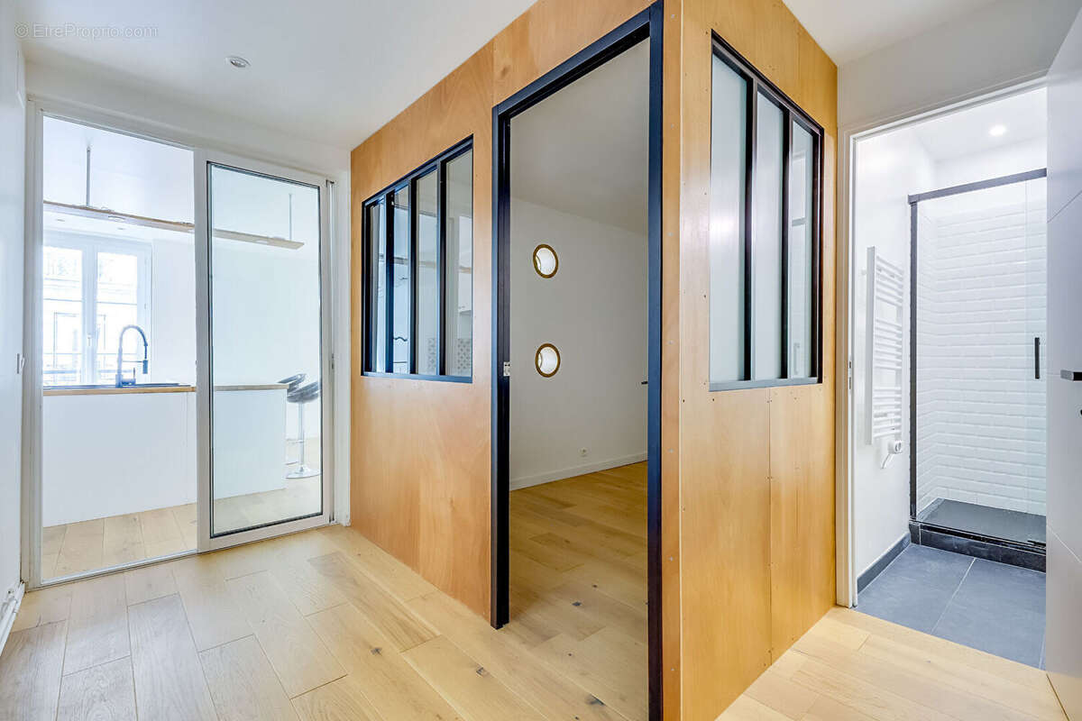 Appartement à PARIS-17E