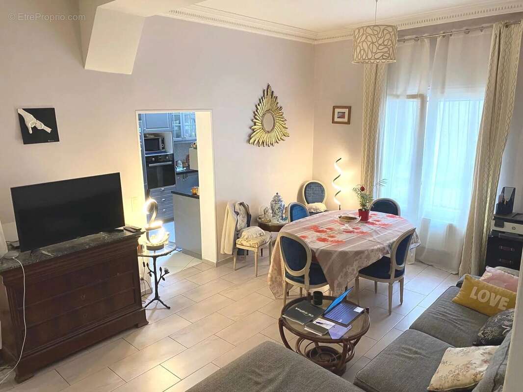 Appartement à LE PERREUX-SUR-MARNE
