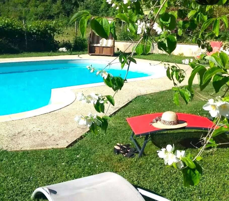 Maison à SAINT-CIRQ-LAPOPIE