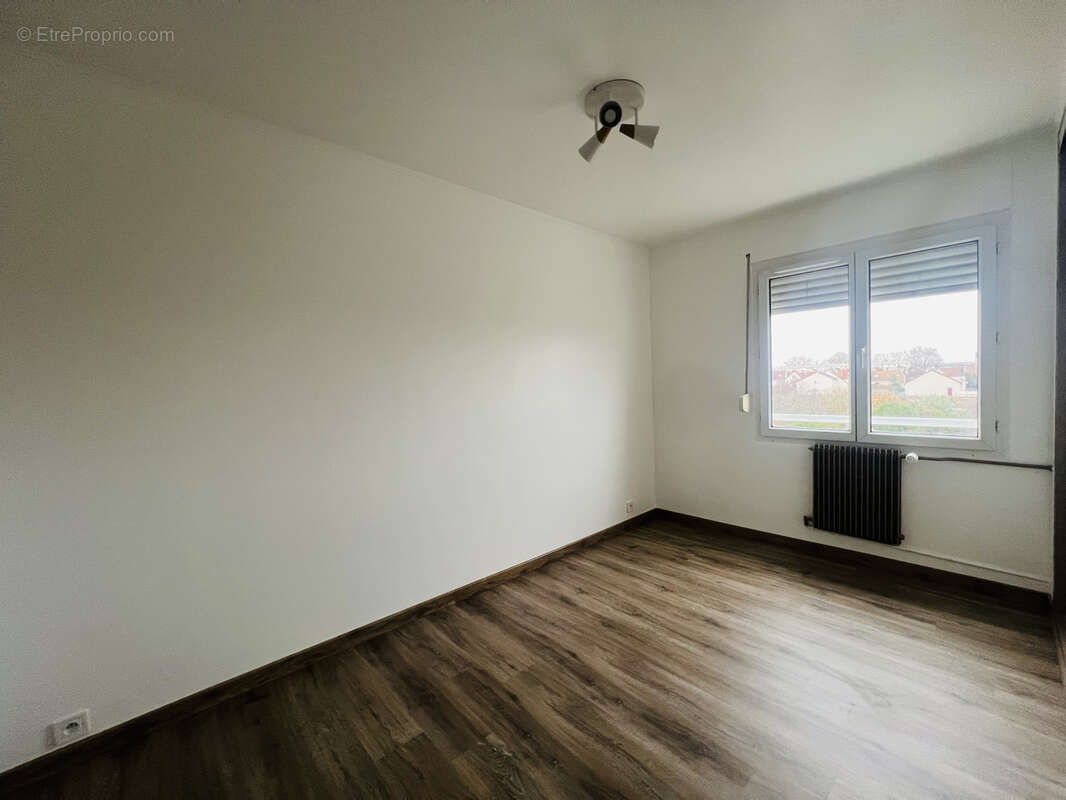 Appartement à SARTROUVILLE