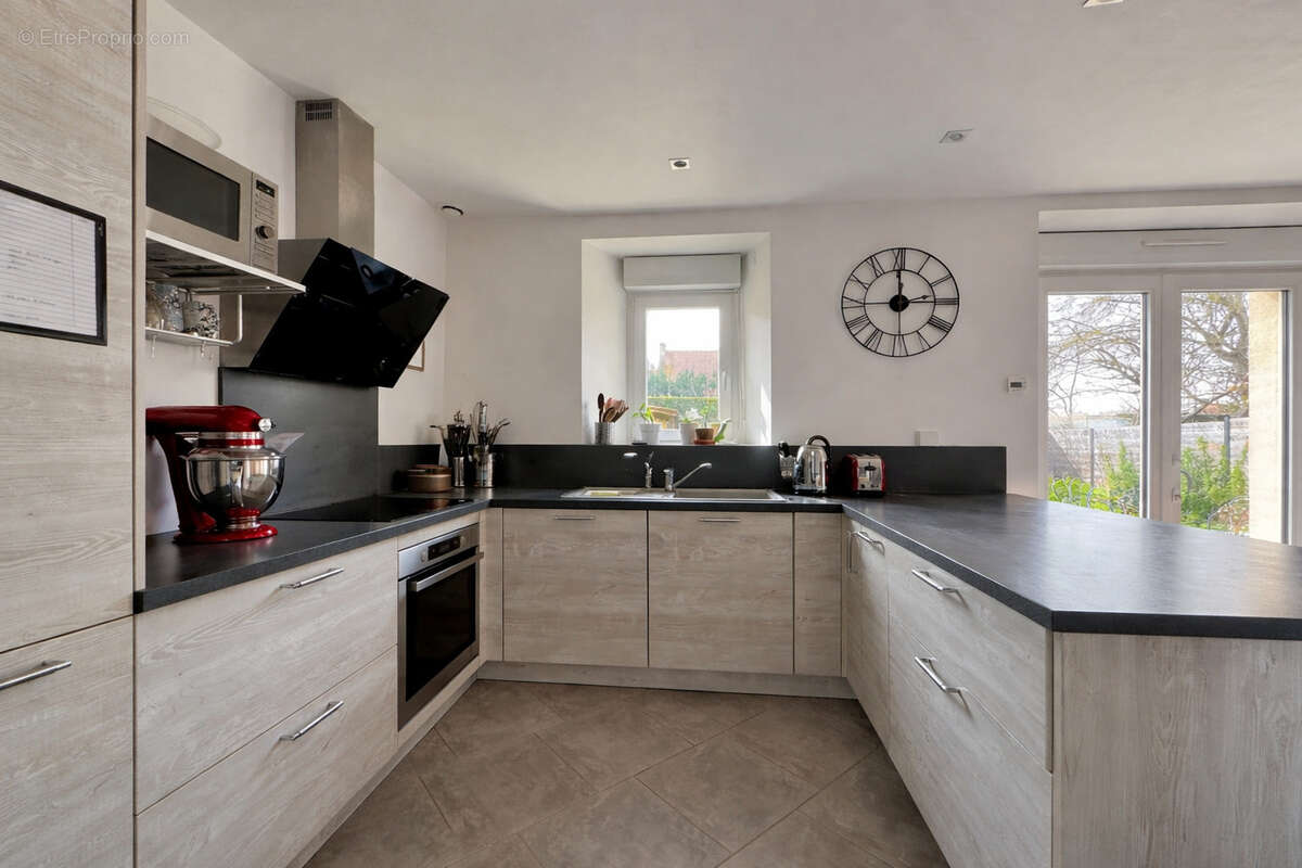 Maison à FONTAINE-HENRY