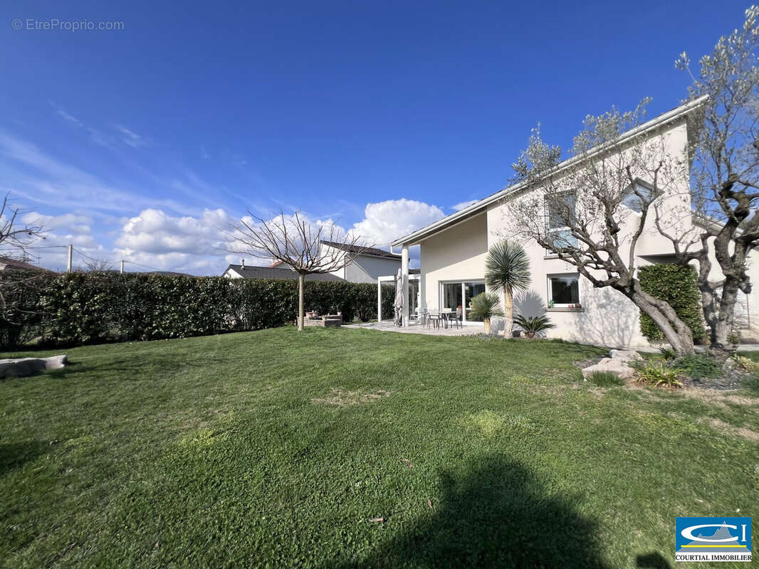 Maison à TOURNON-SUR-RHONE