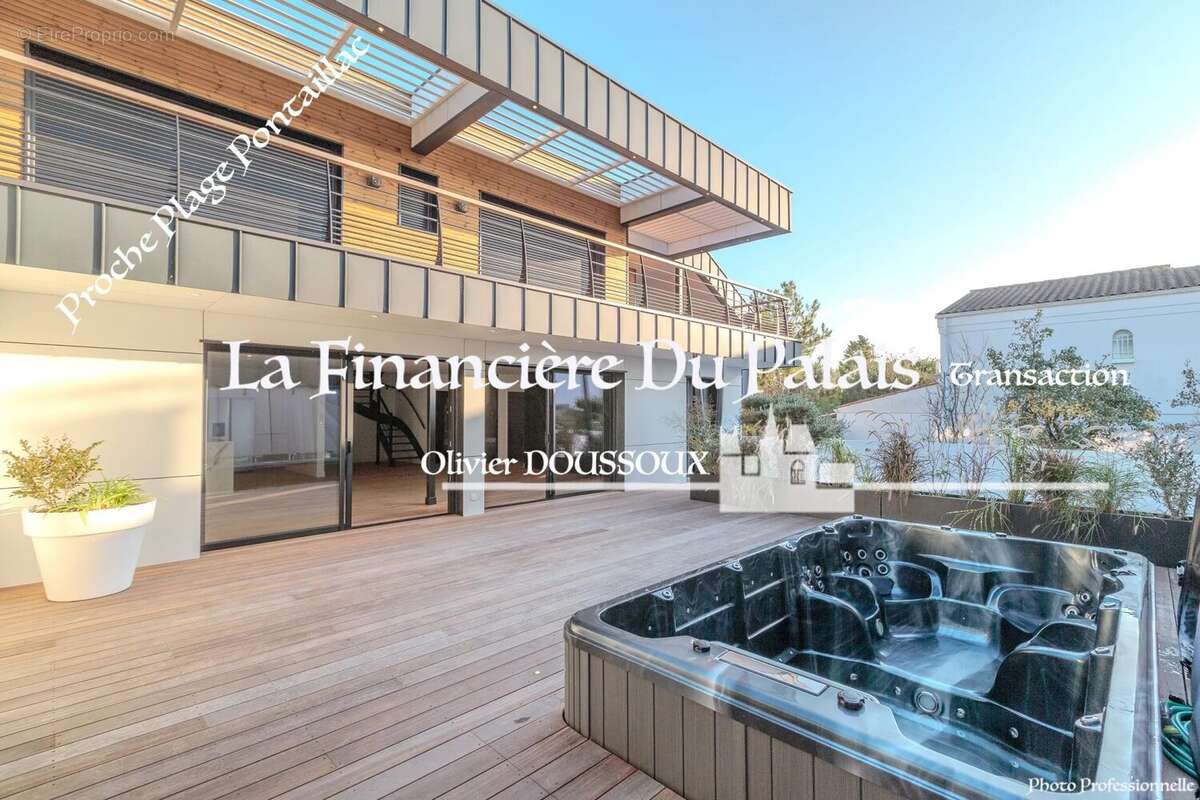 Maison à VAUX-SUR-MER