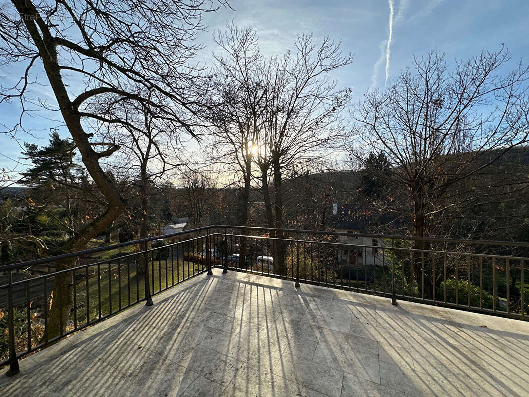 Maison à GIF-SUR-YVETTE